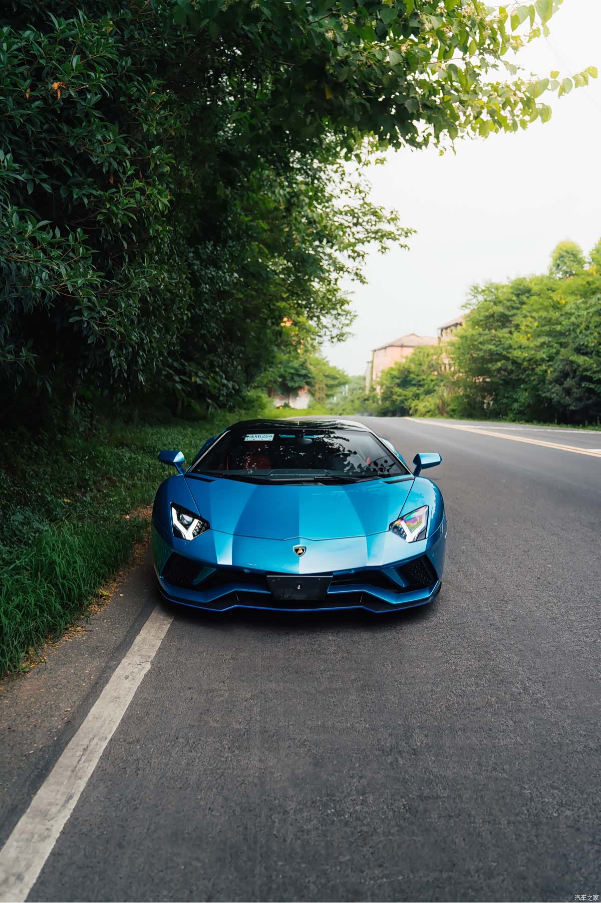Lamborghini Aventador, 2019 3