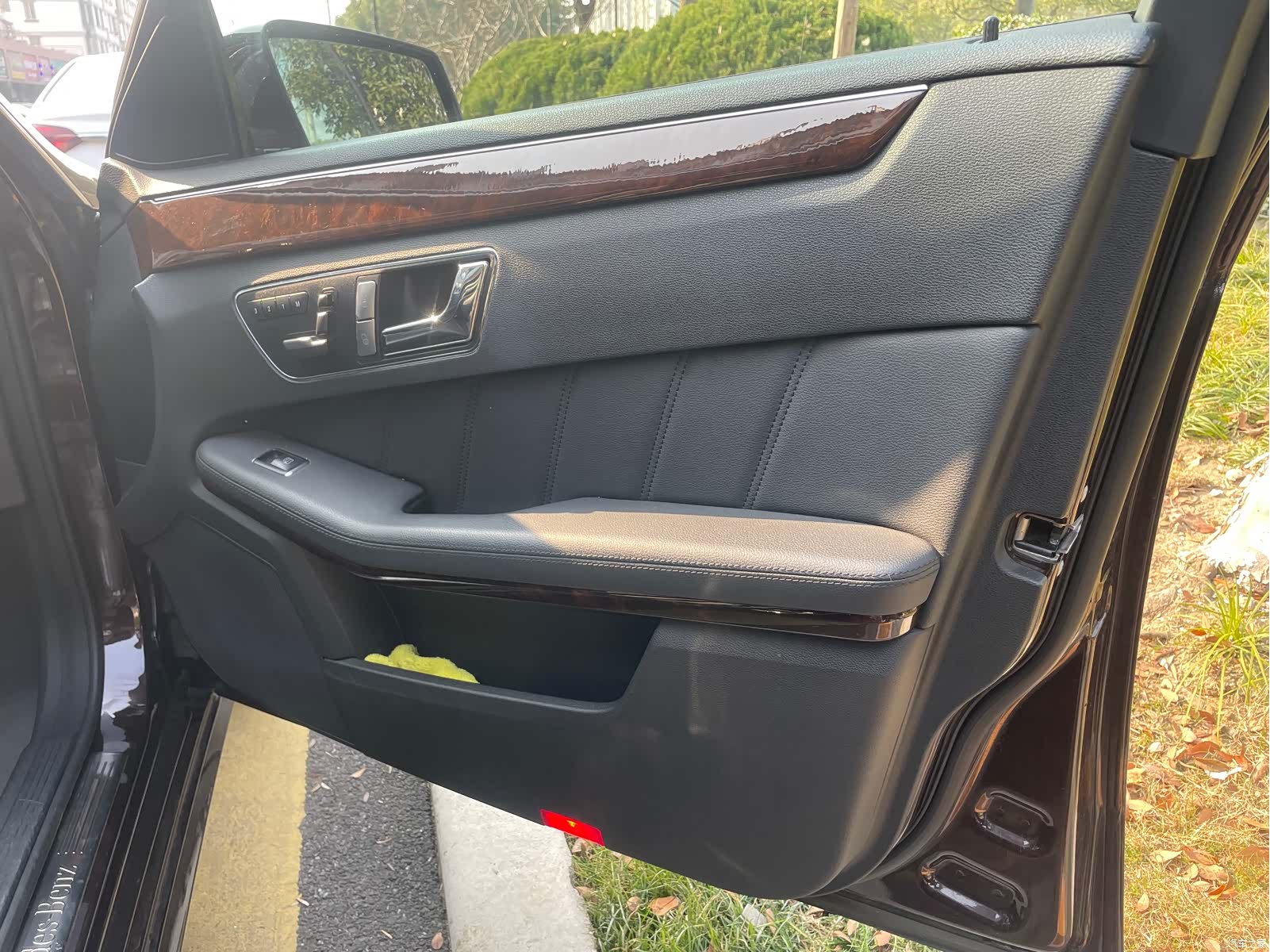 Mercedes-Benz E-Class, 2012 11
