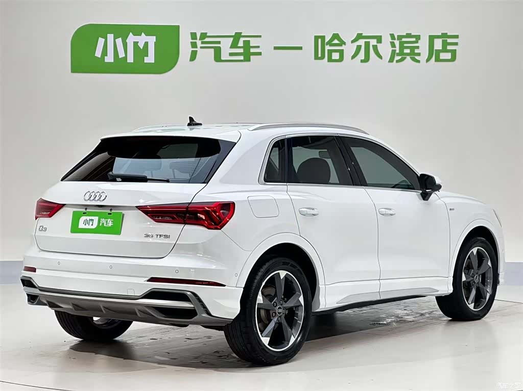 Audi Q3, 2022 2