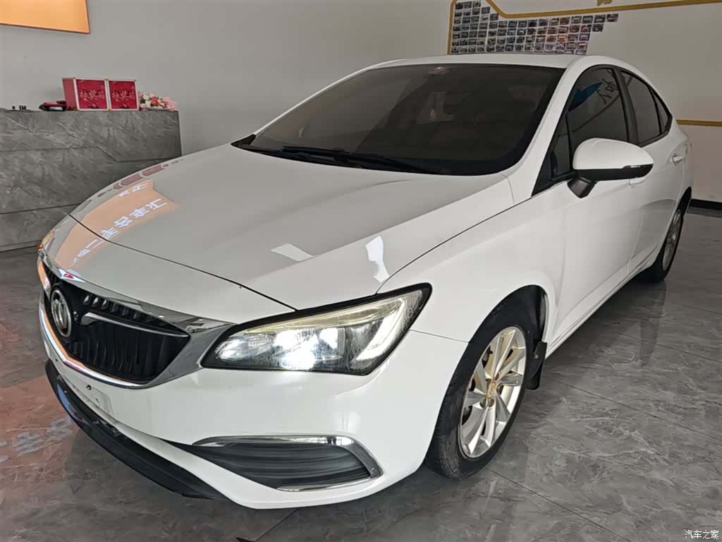 Buick Verano, 2018 1