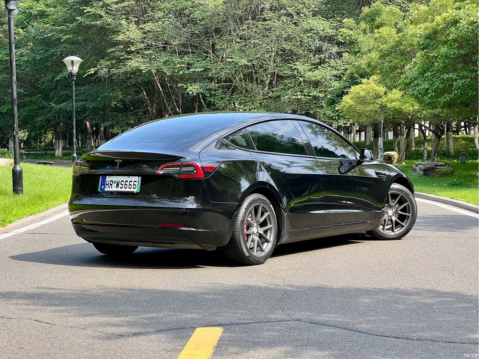 Tesla Model 3, 2021 10