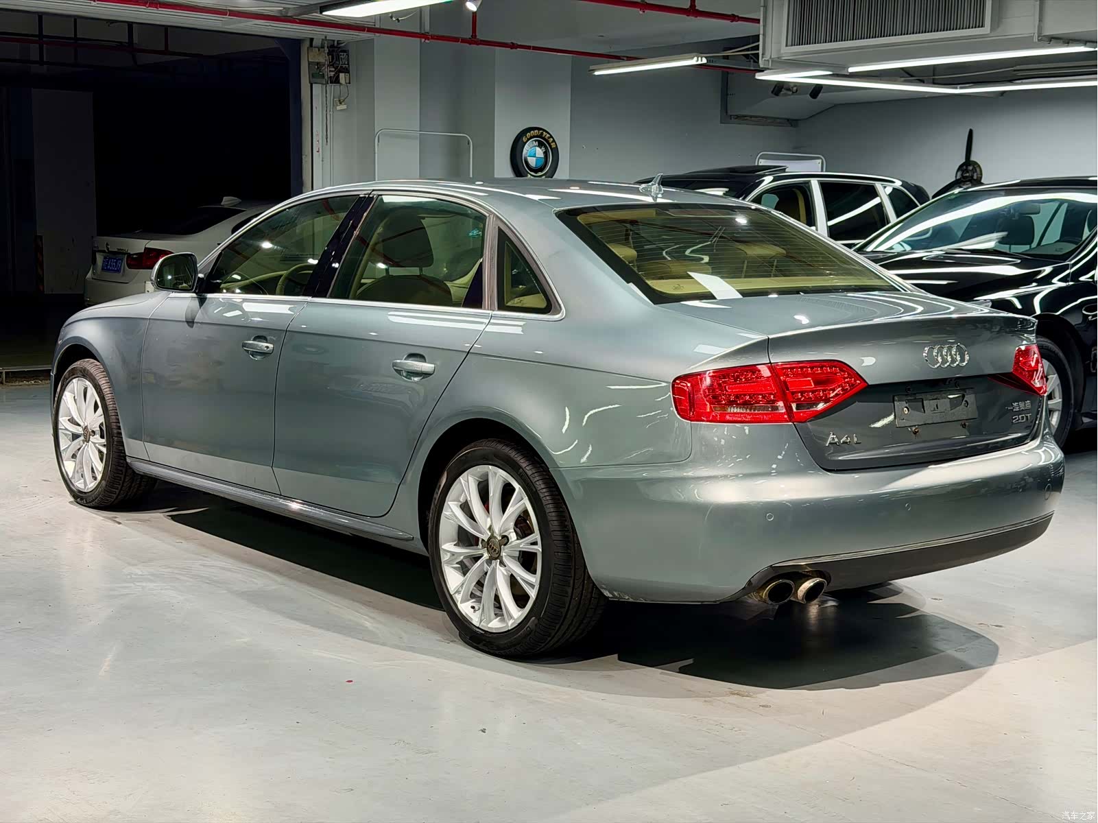Audi A4L, 2010 все фото