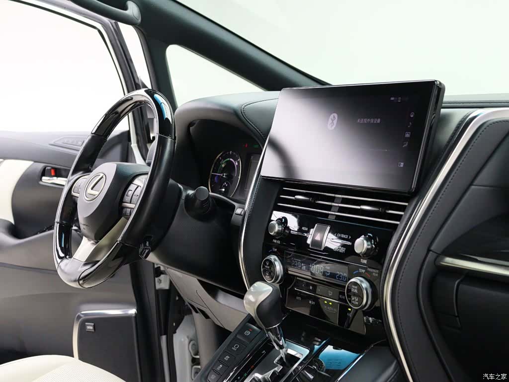 Lexus LM, 2020 17