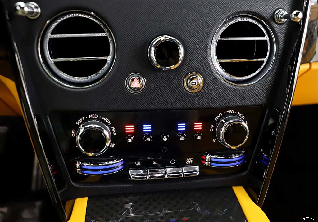 Rolls-Royce Cullinan, 2022 11