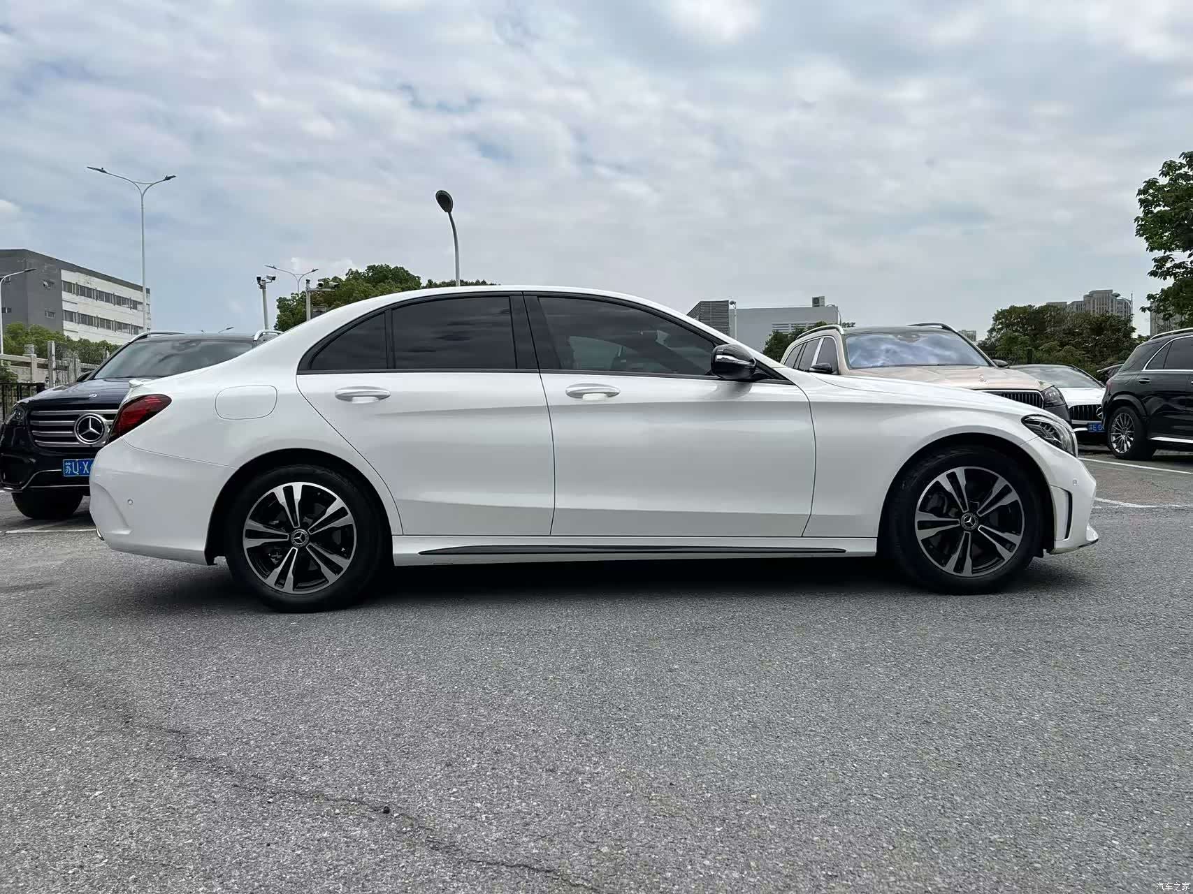 Mercedes-Benz C-Class, 2018 4