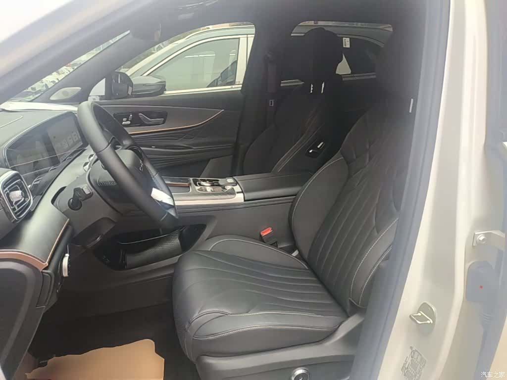Chery Tiggo 9, 2025 12