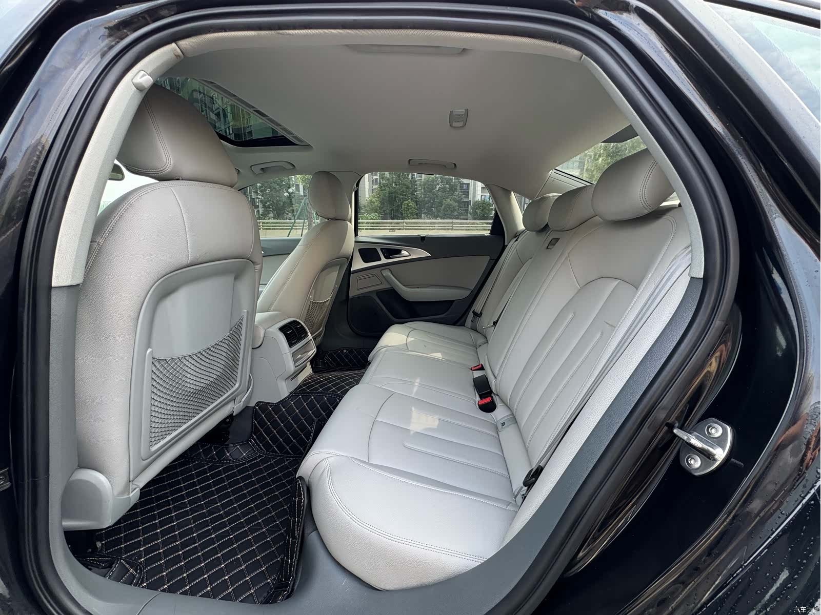 Audi A6L, 2014 10
