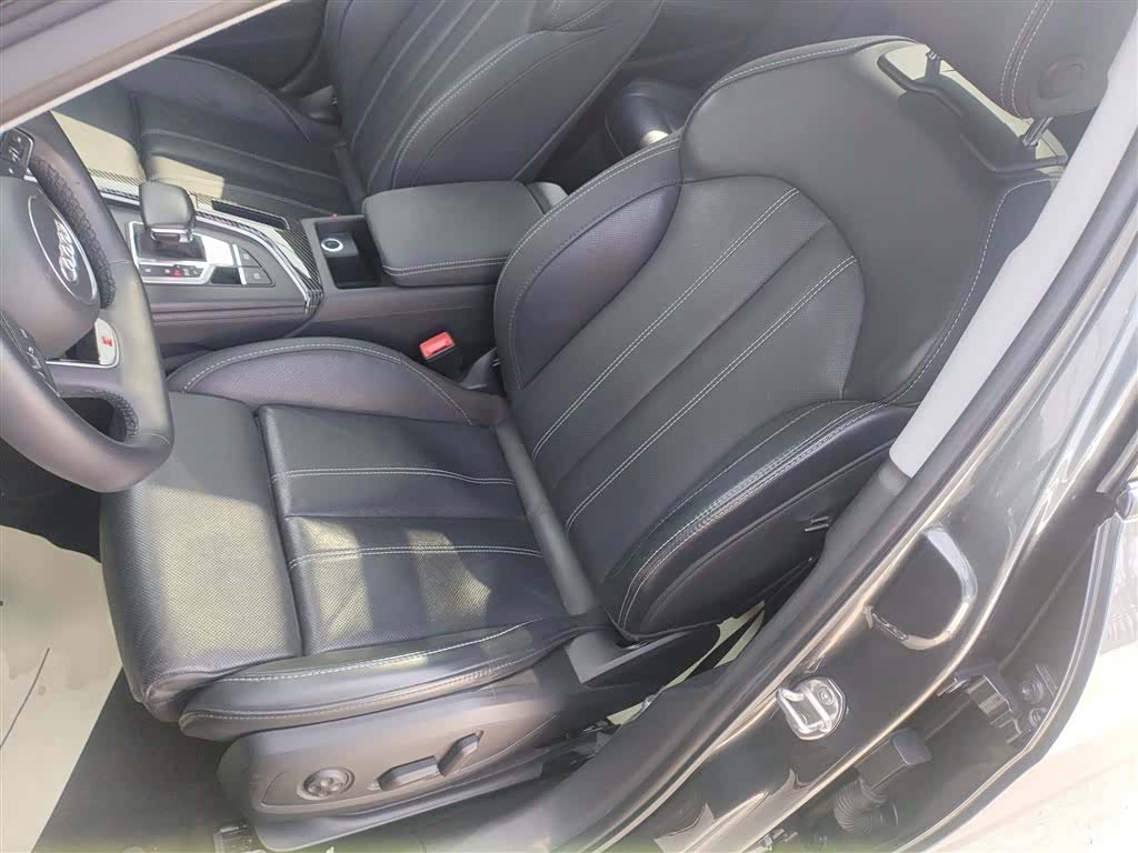 Audi A4L, 2023 15