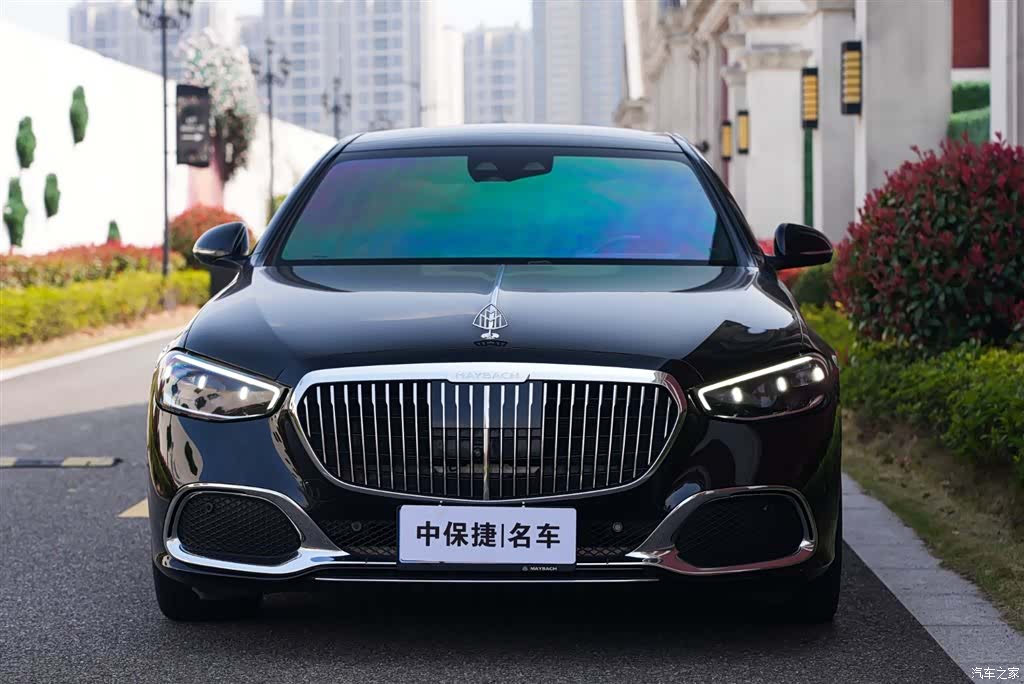 Maybach S-Class, 2023 3