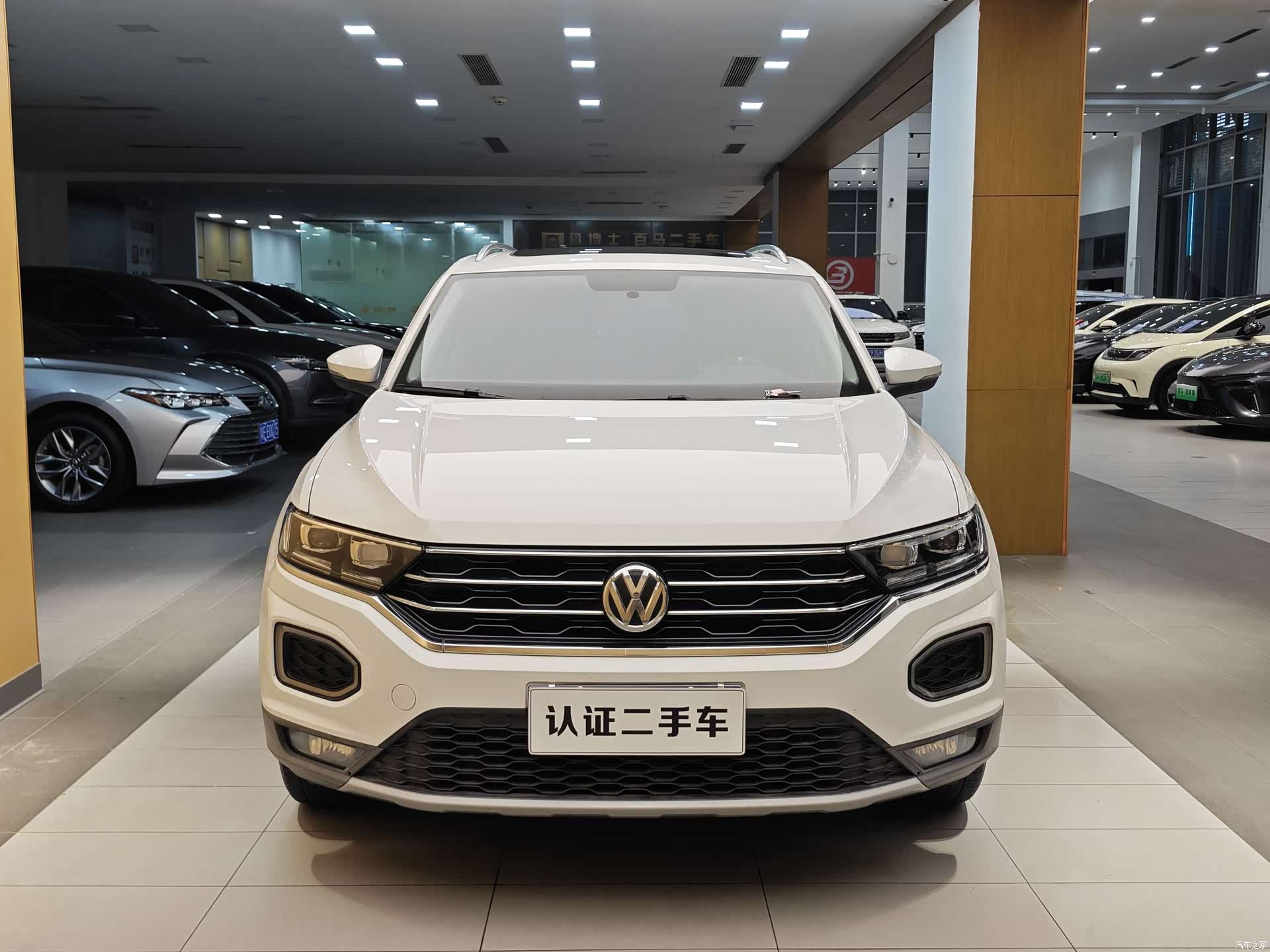 Volkswagen T-ROC, 2020 4
