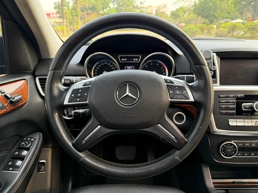 Mercedes-Benz M-Class 2015, фото 8