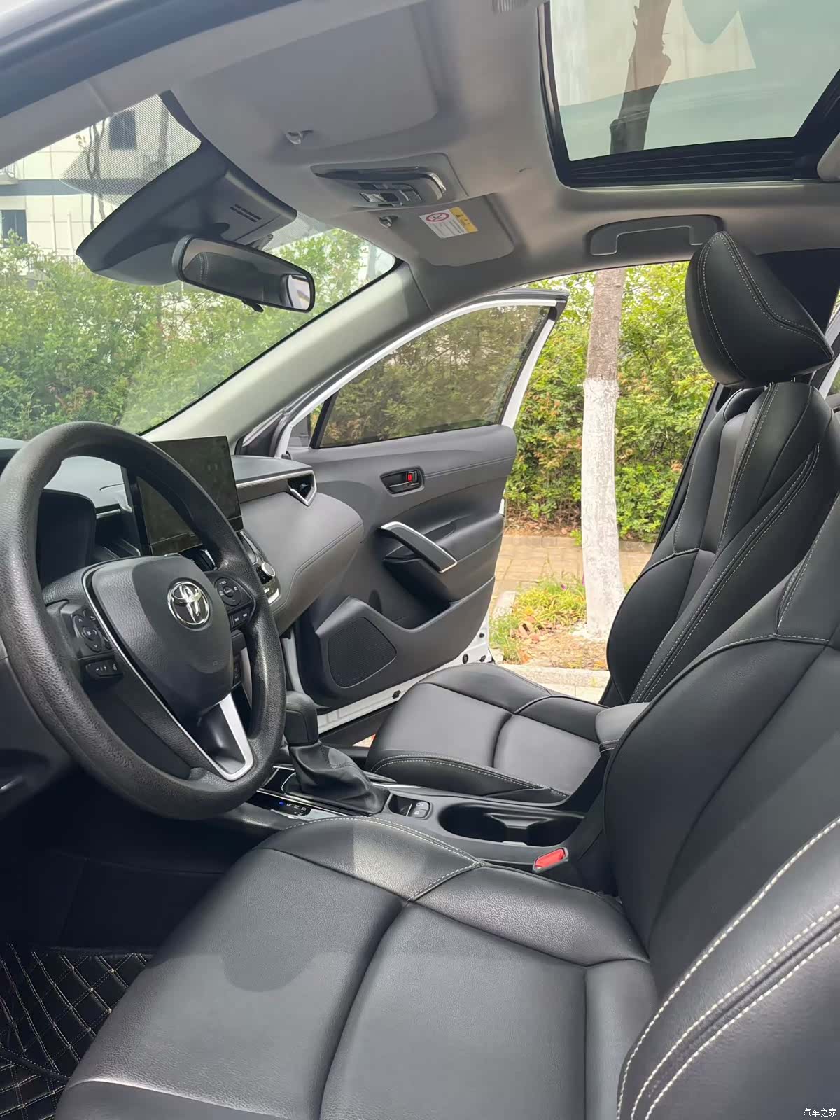 Toyota Frontlander, 2023 все фото
