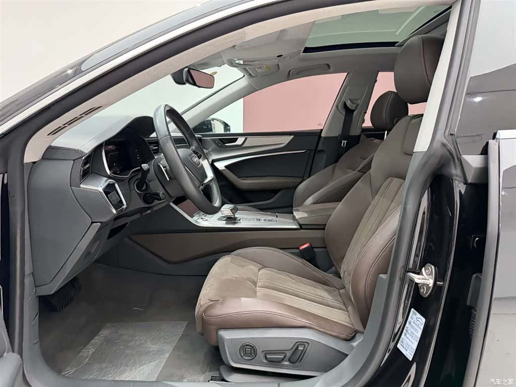 Audi A7L, 2023 15