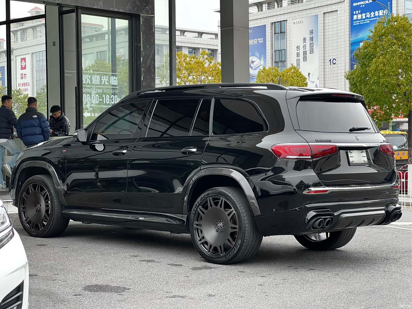 Mercedes-Benz GLS, 2023 9