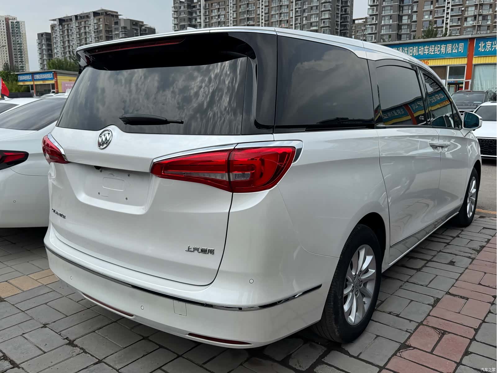 Buick GL8, 2017 15