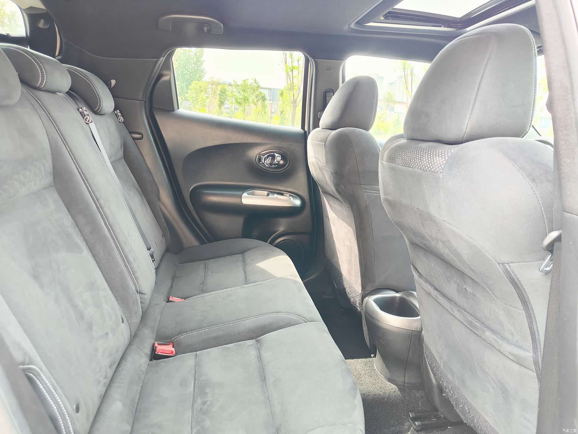 Infiniti ESQ, 2018 7