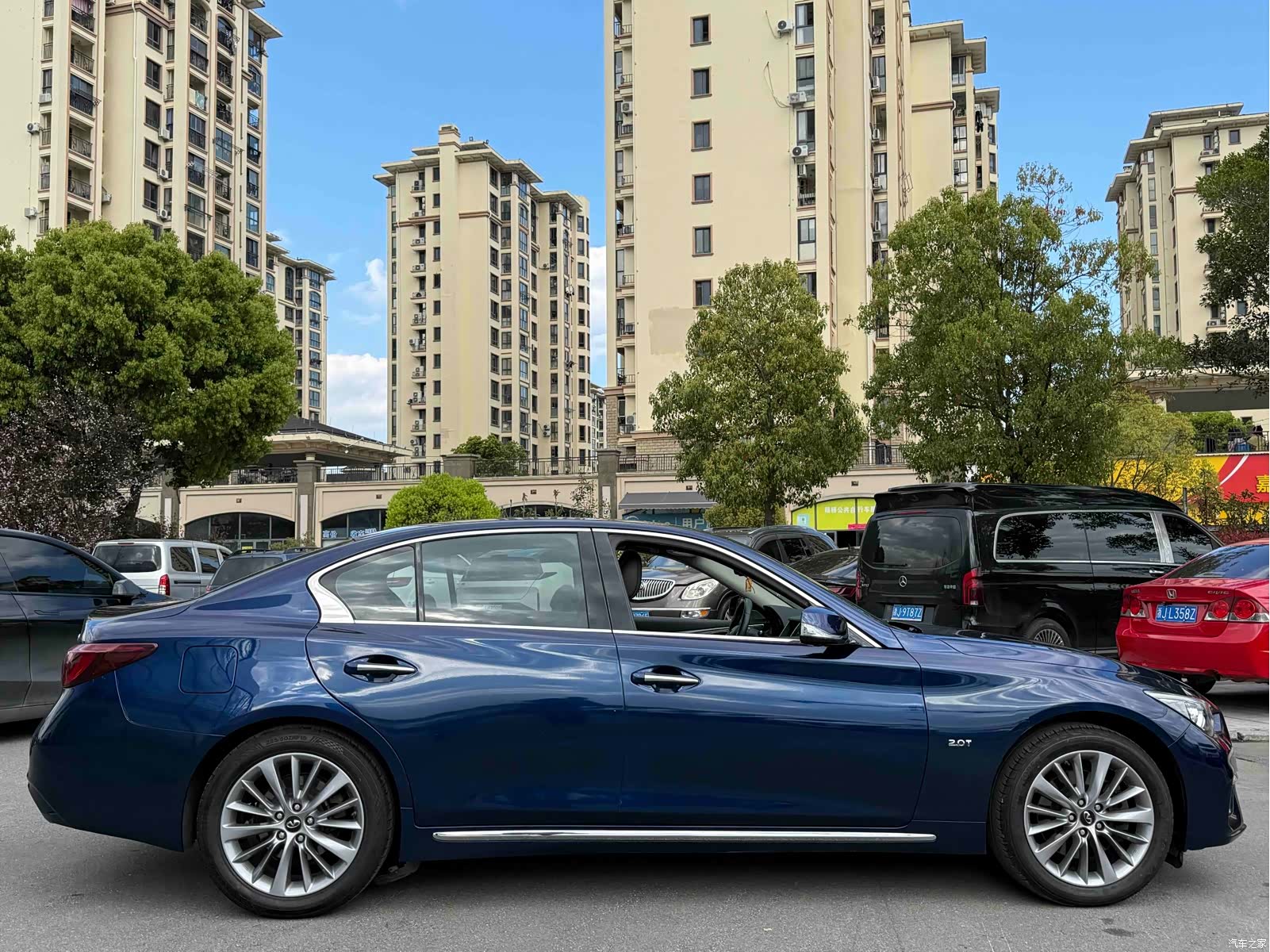 Infiniti Q50L, 2019 17