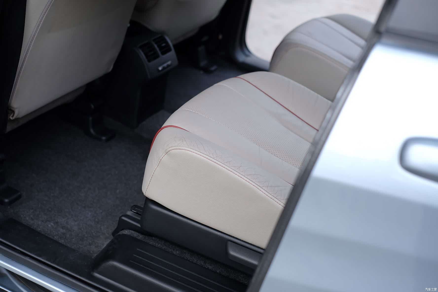 Mazda 5, 2012 28