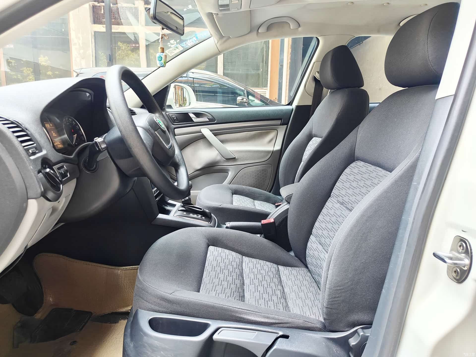 Skoda Octavia, 2013 4
