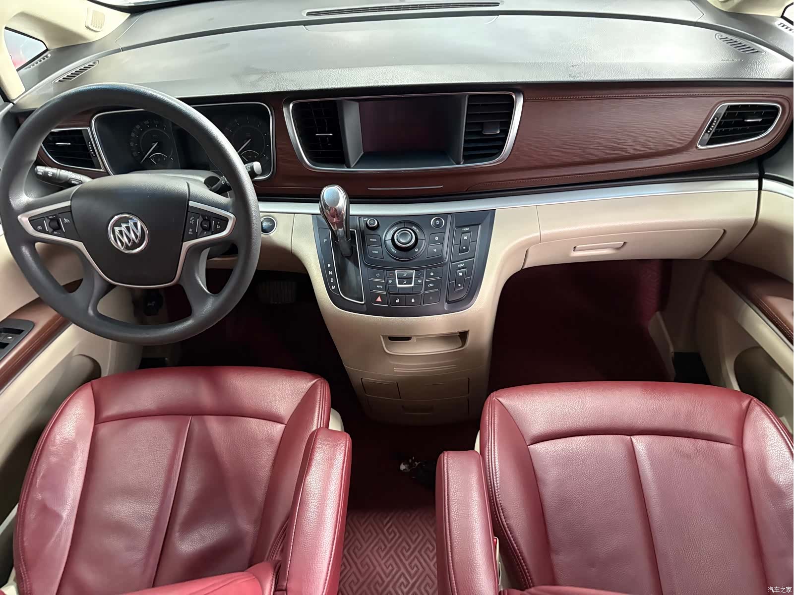 Buick GL8, 2019 11
