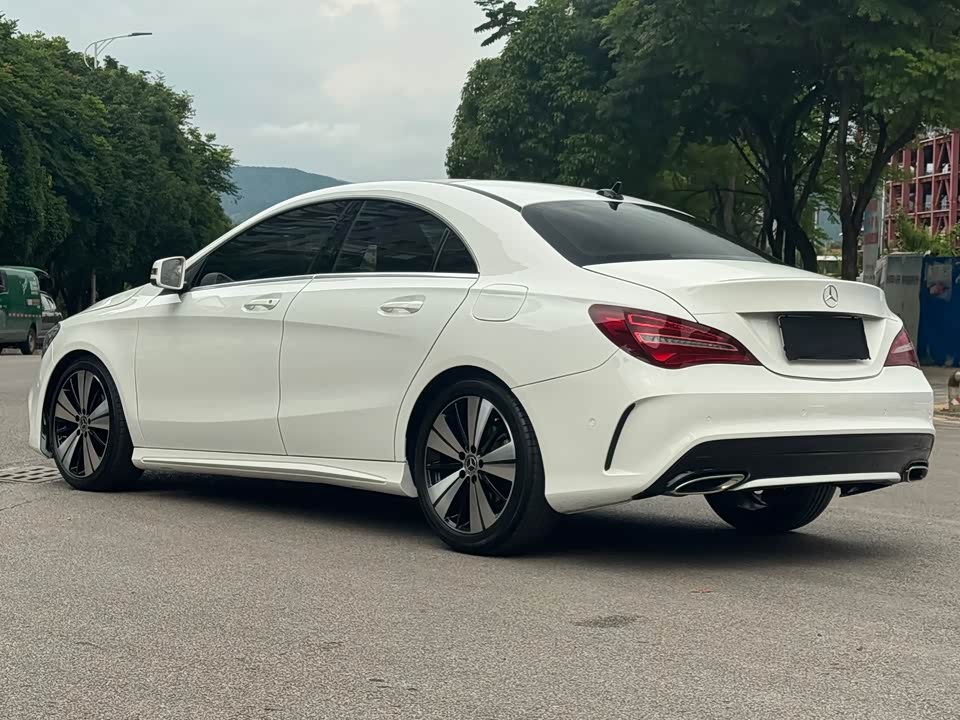Mercedes-Benz CLA