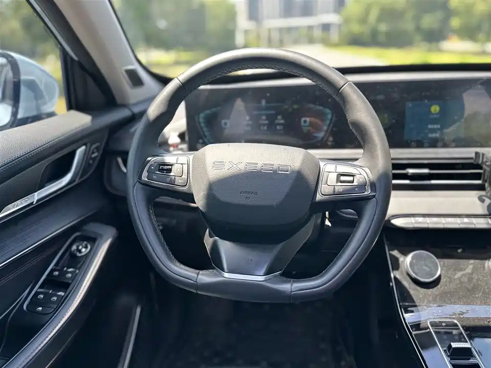 Exeed Chasing the wind C-DM