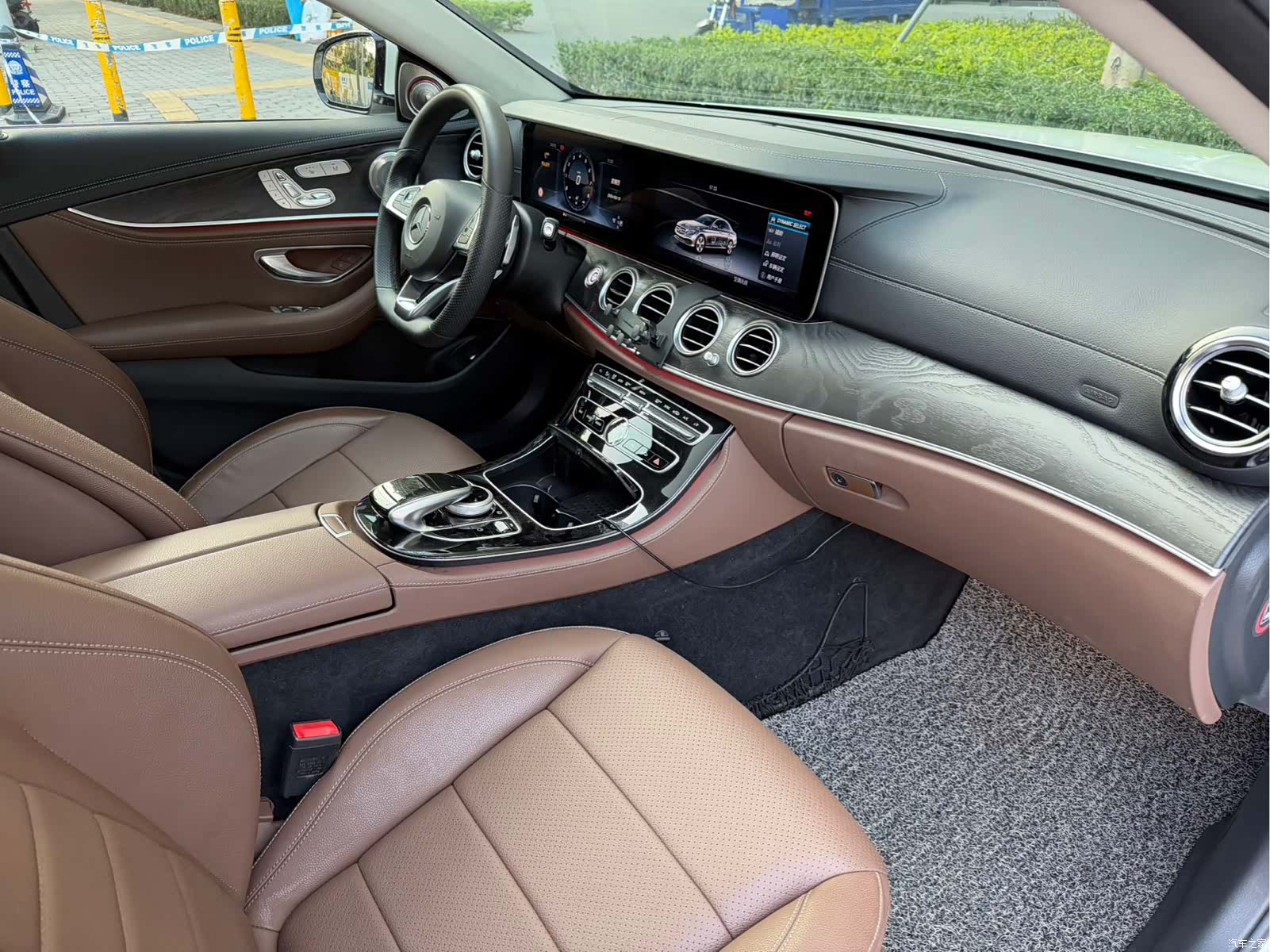 Mercedes-Benz E-Class, 2016 11