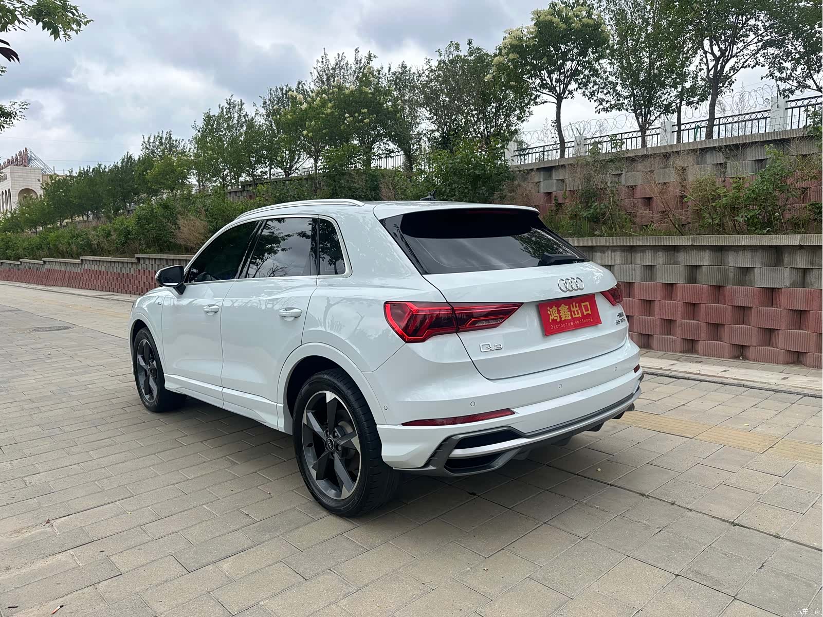 Audi Q3, 2022 8