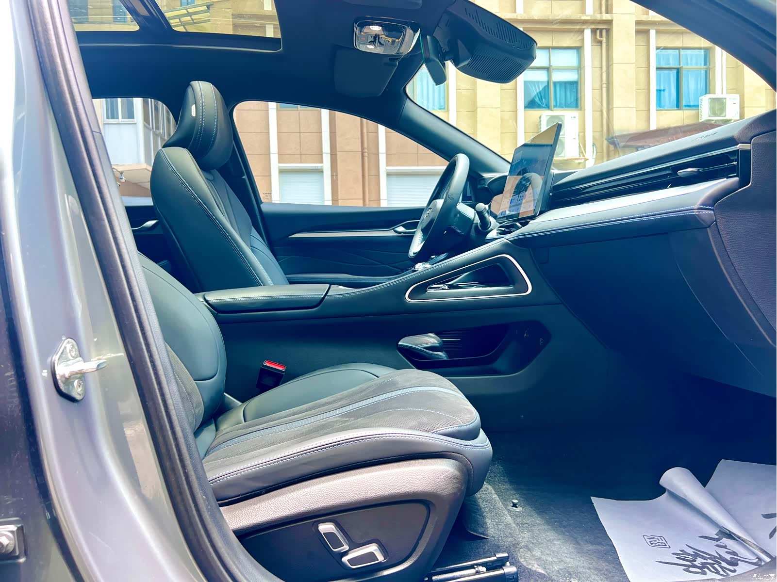 Geely Preface, 2026 15