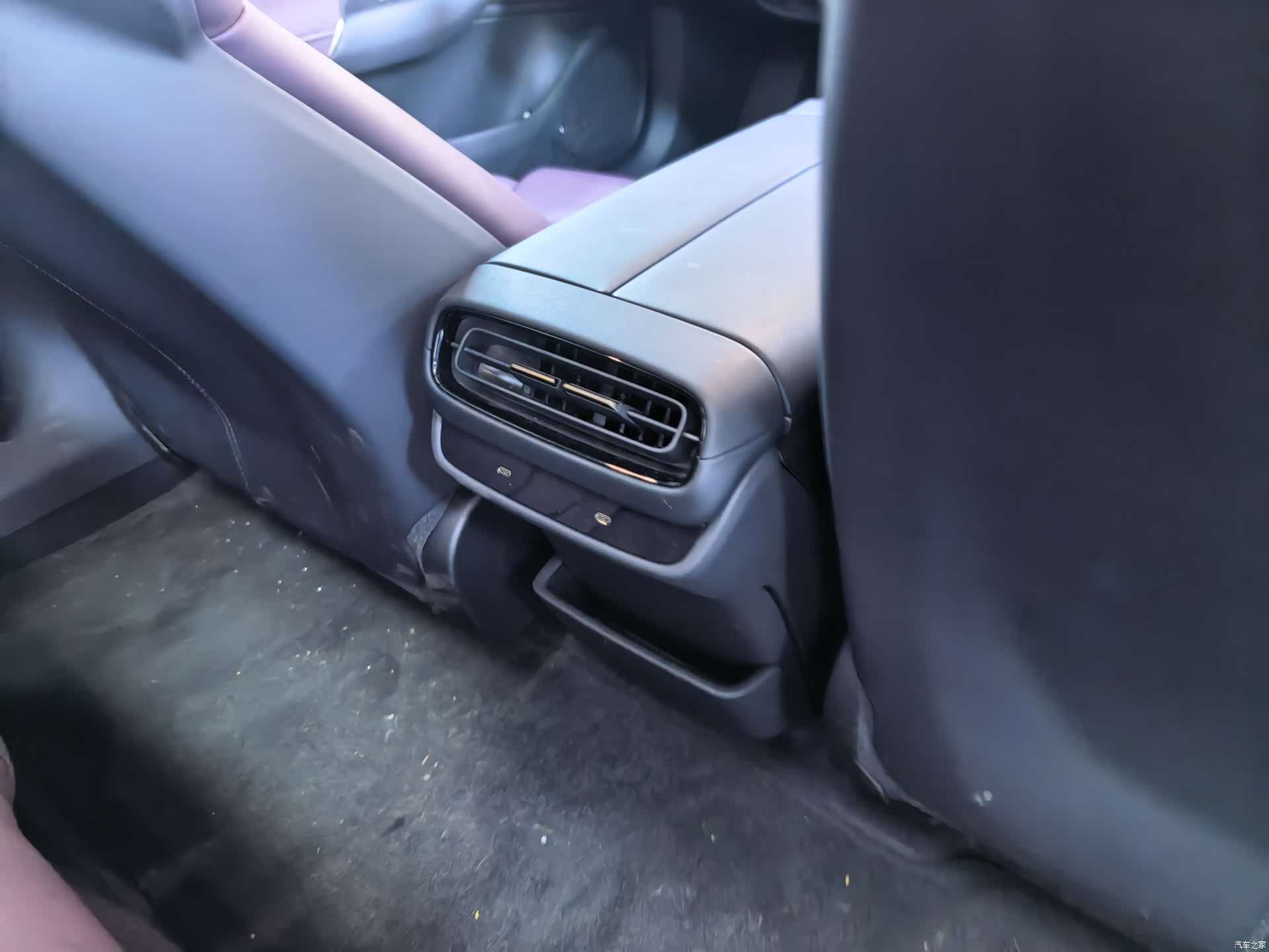Xiaomi SU7, 2025 12