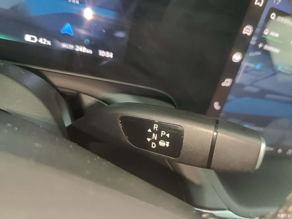 Xpeng P7, 2022 14