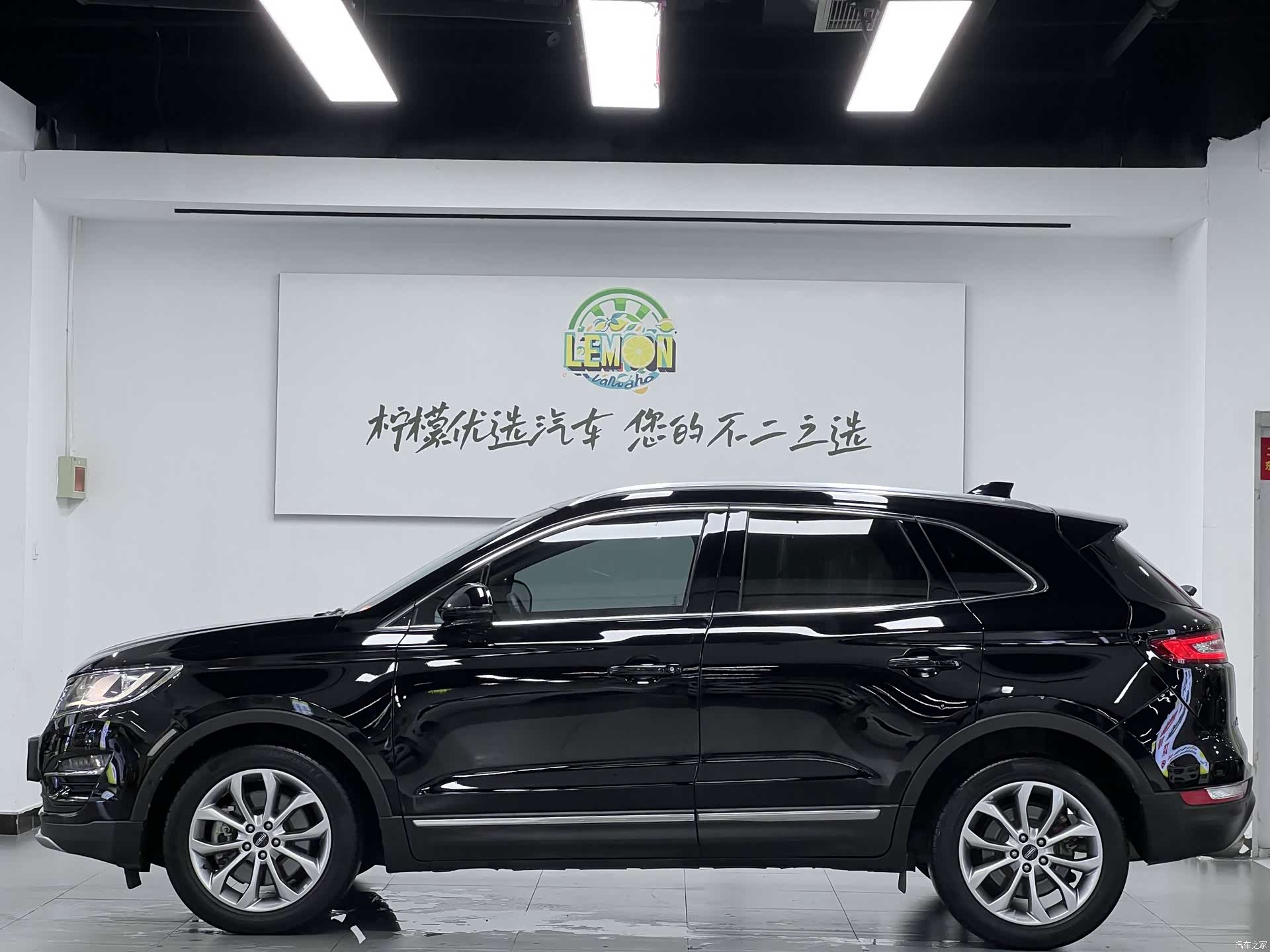 Lincoln MKC, 2018 все фото