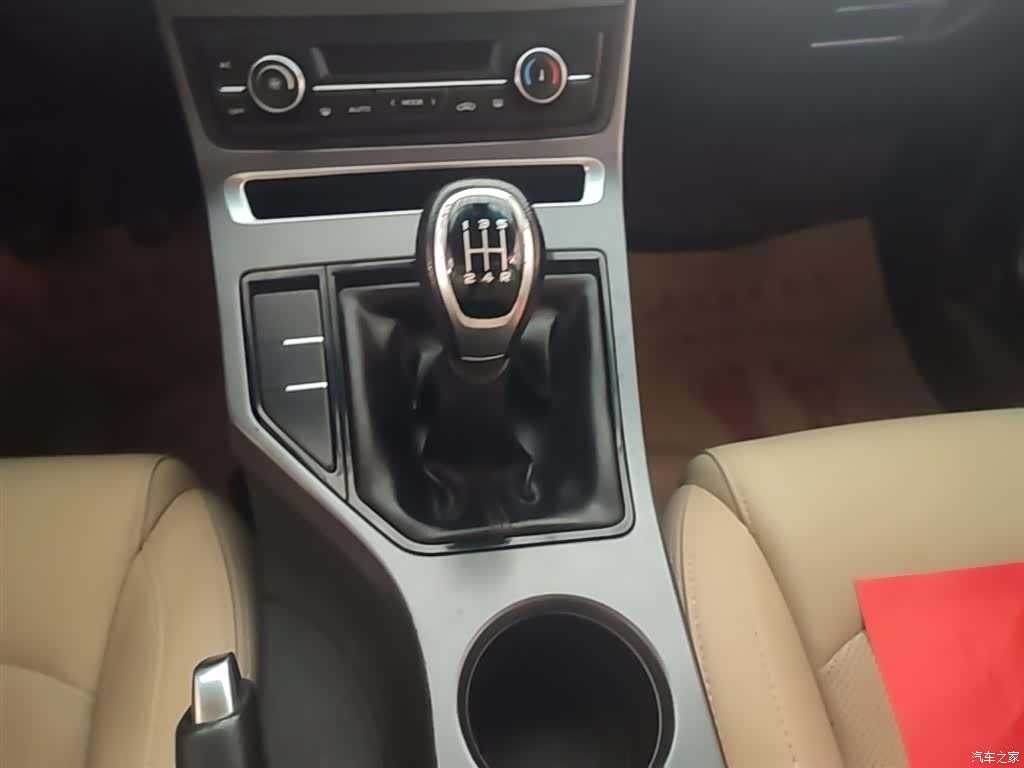 Geely Emgrand, 2018 14