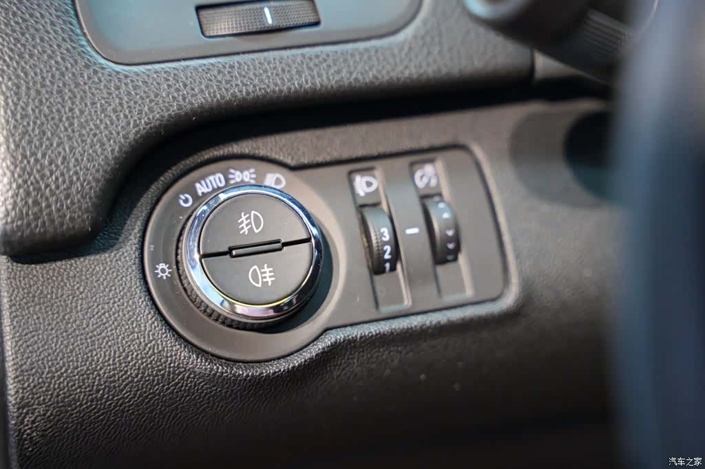 Buick Regal, 2015 11