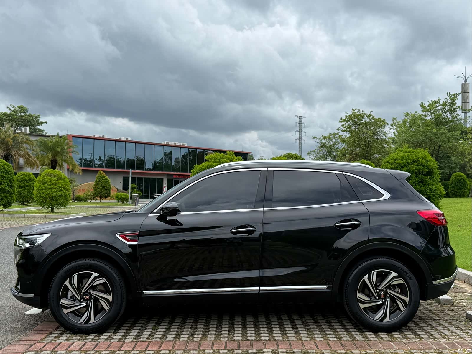 Hongqi HS5, 2023 7