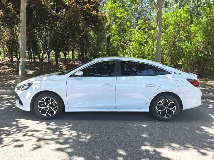 MG MG5, 2023 4