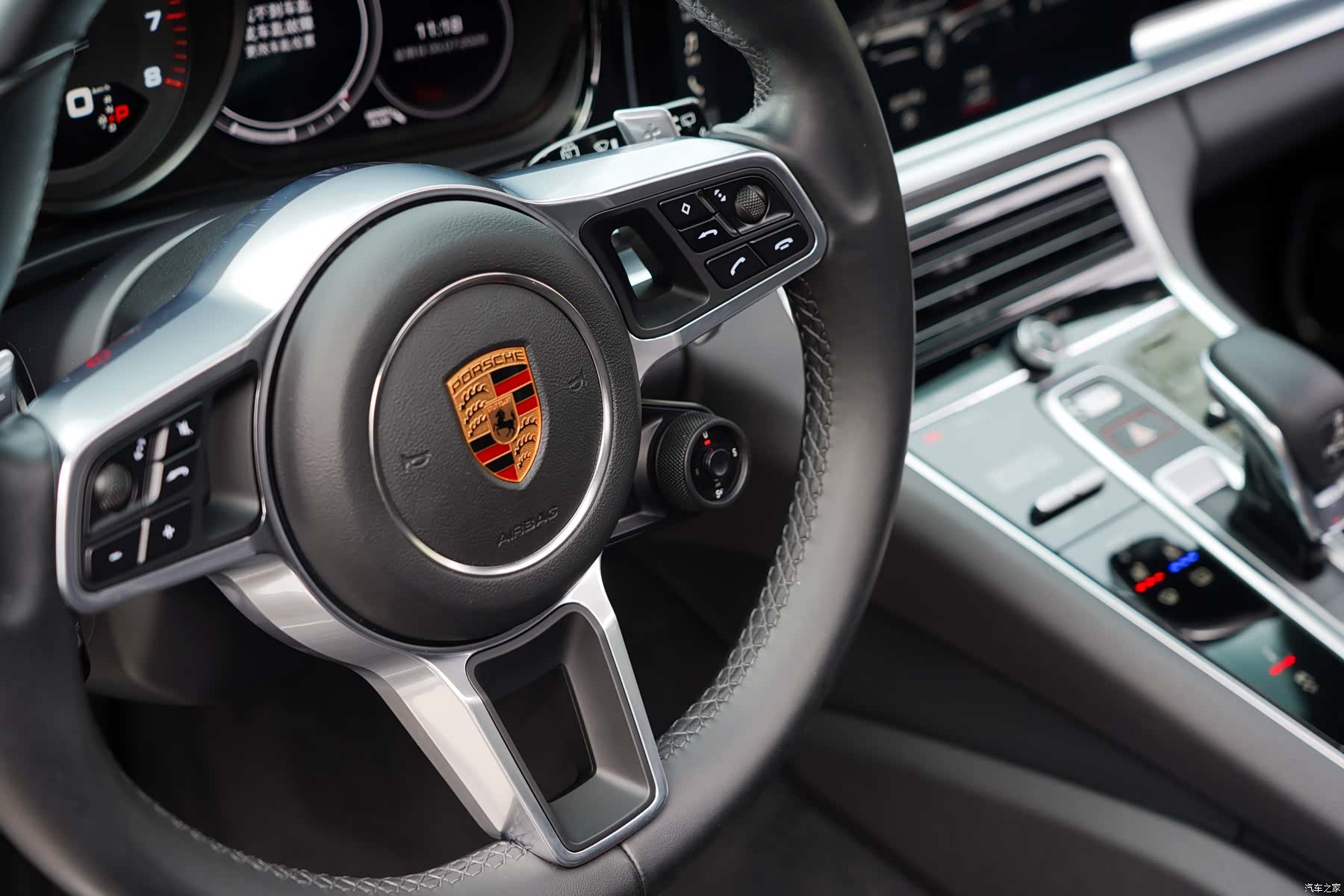 Porsche Panamera, 2018 13