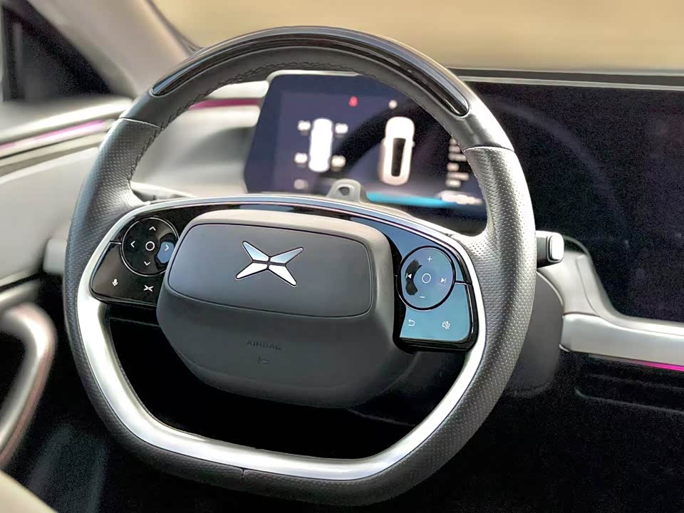 XPENG P7