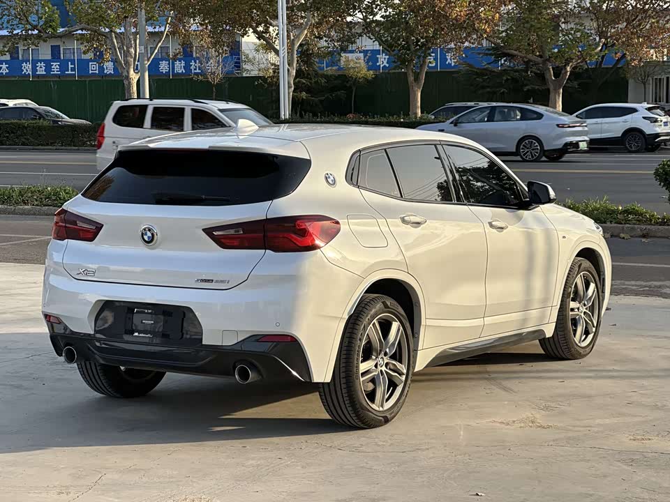 BMW X2