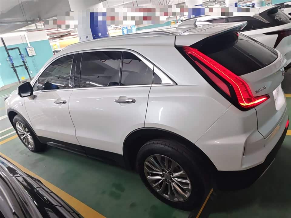 Cadillac XT4