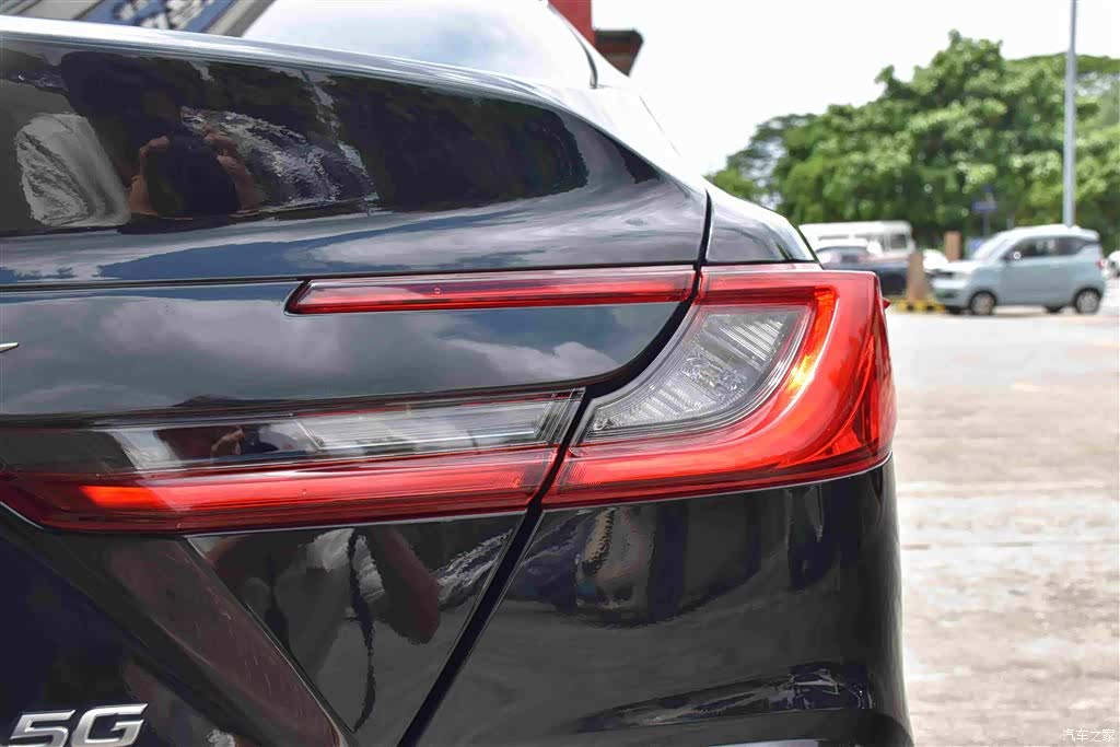 Toyota Camry, 2024 18