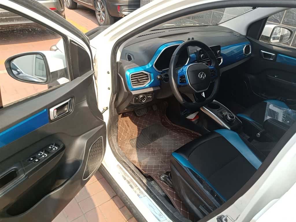 BAIC EC3, 2021 14