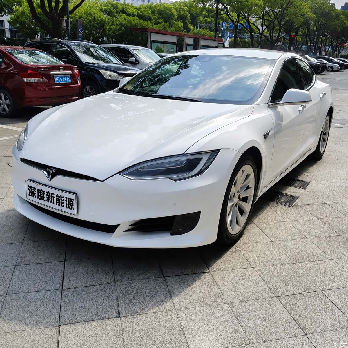 Tesla Model S, 2016 1