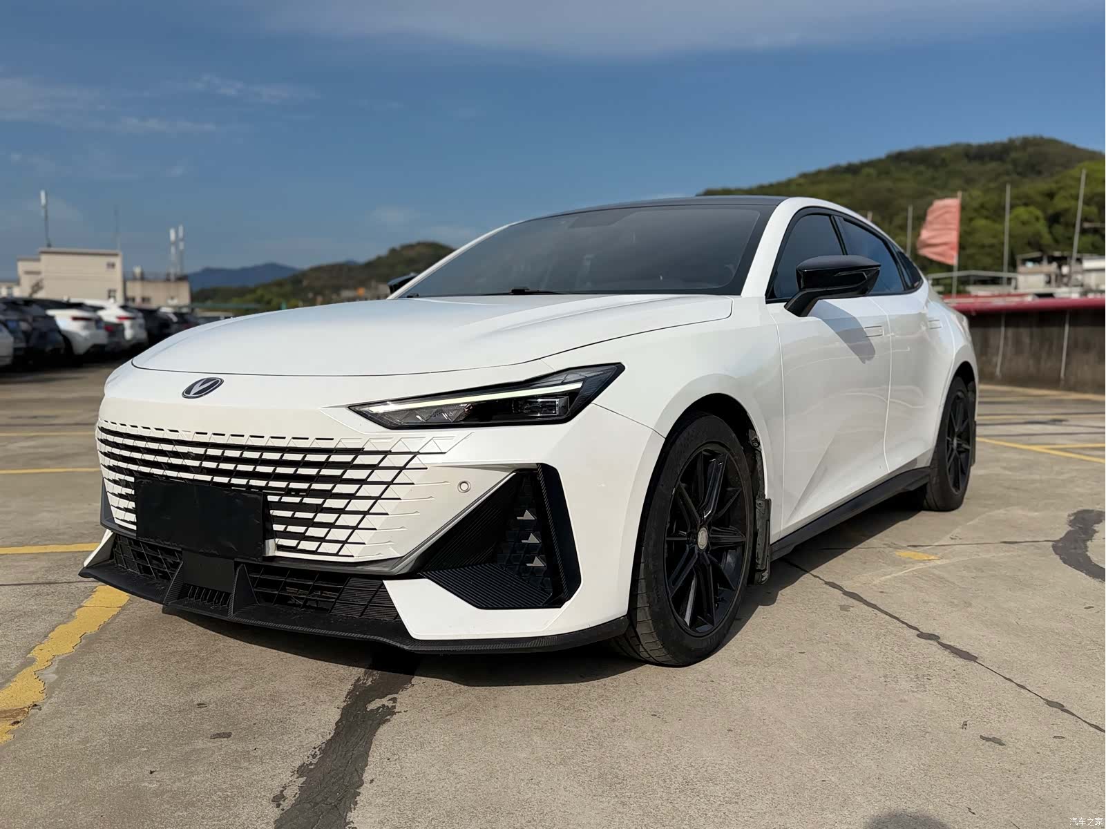 Changan UNI-V