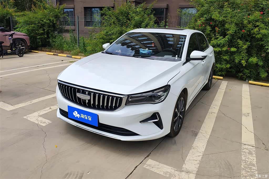 Geely Emgrand, 2025 1