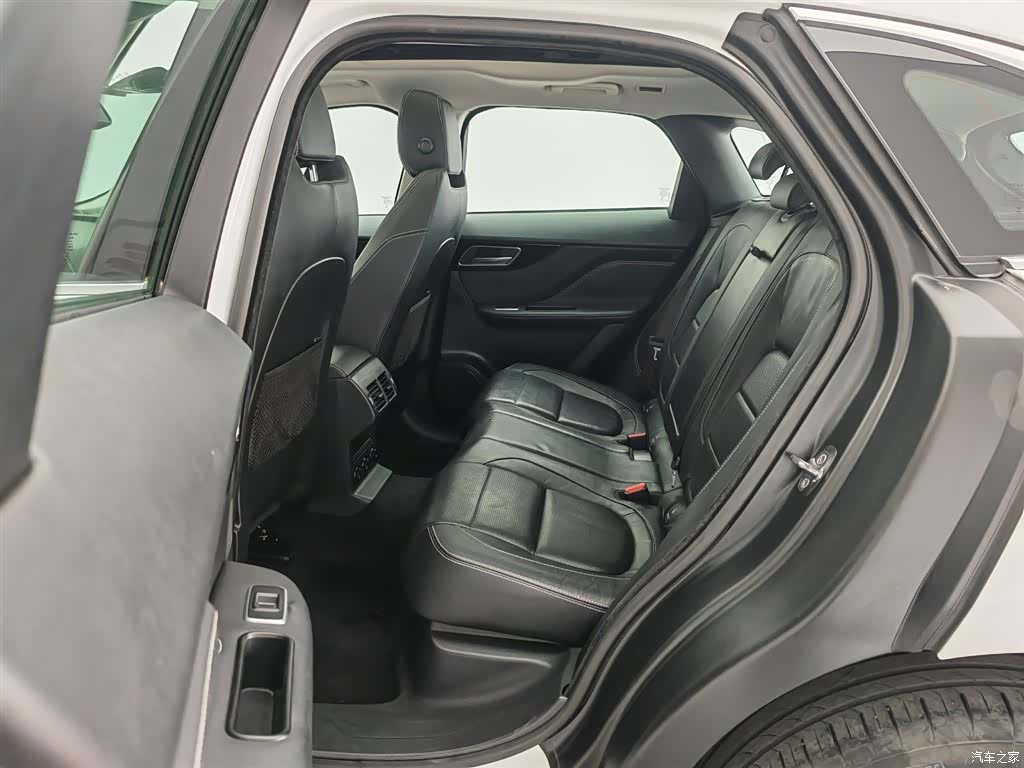 Jaguar F-PACE, 2016 15
