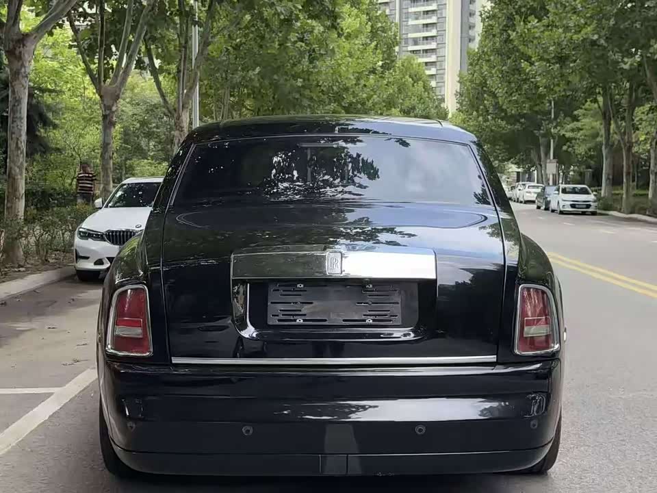 Rolls-Royce Phantom