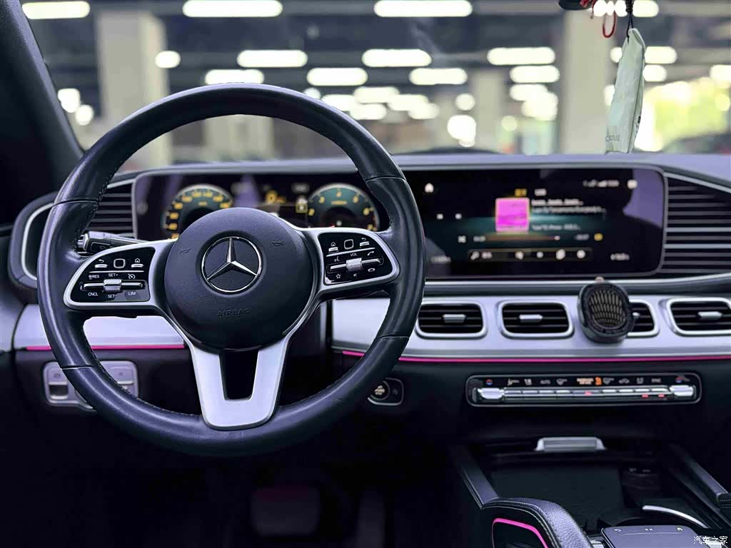 Mercedes-Benz GLE, 2021 12
