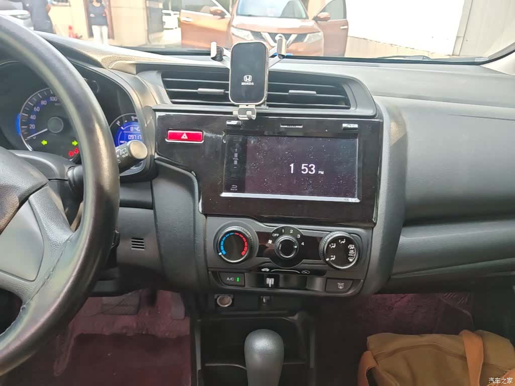 Honda Fit, 2016 13