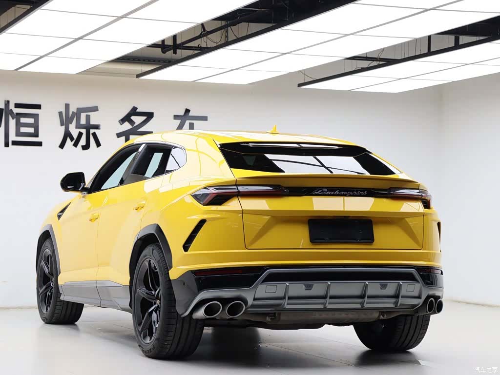 Lamborghini Urus, 2021 24
